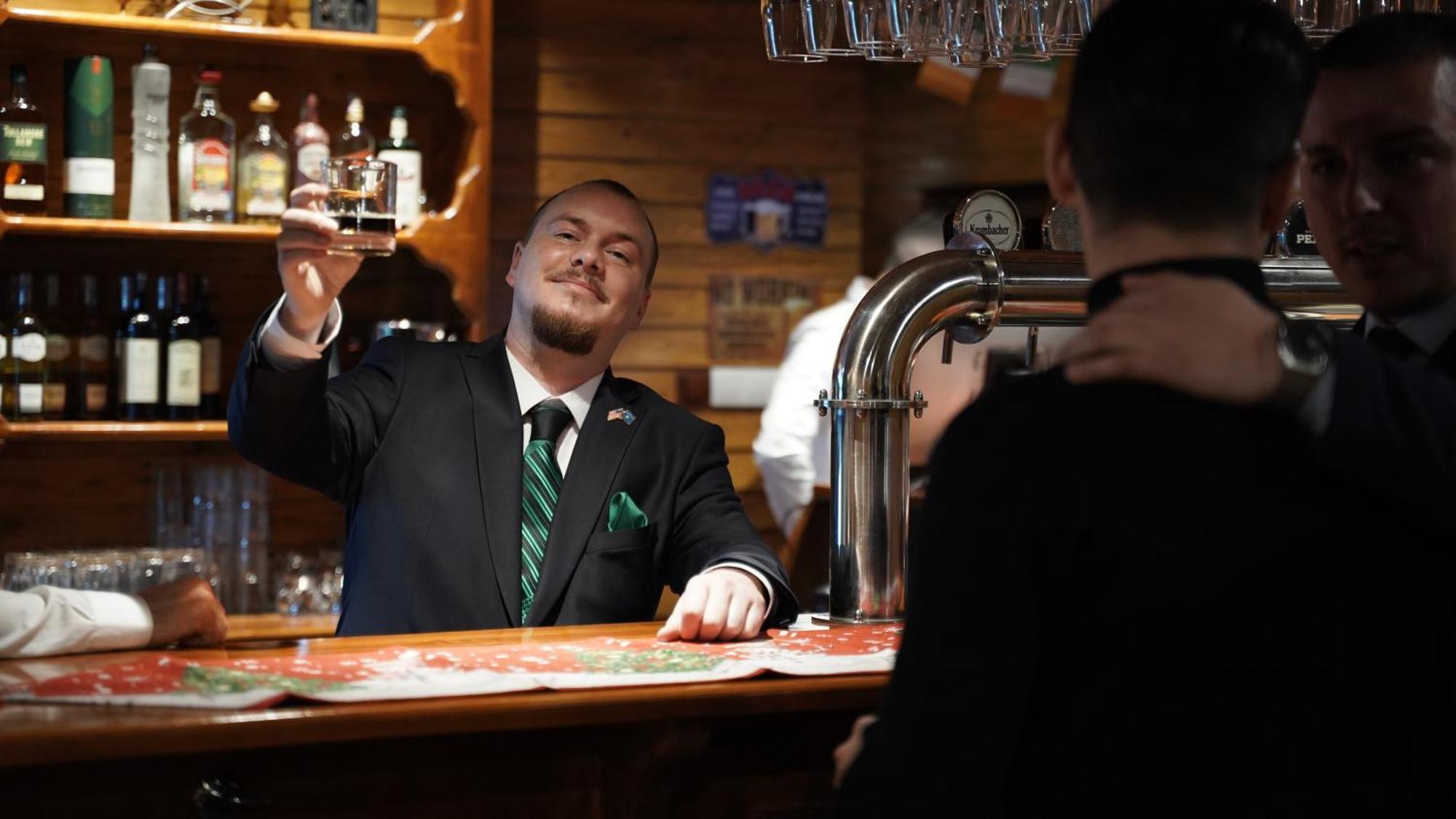 Madigan'S Hotel Kosovo Polje Экстерьер фото